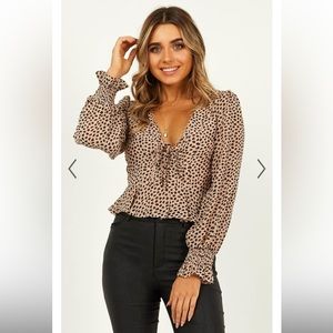Petal and Pup / Shareen Collections Leopard Long Sleeved Top